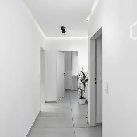 Dayyounglife Mit Terrasse Grill Parkplatz Nuremberg